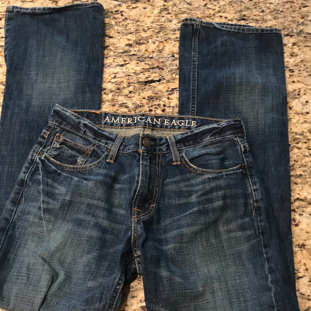 American eagle mens jeans 30-32 boot cut -relaxed jean. See pics